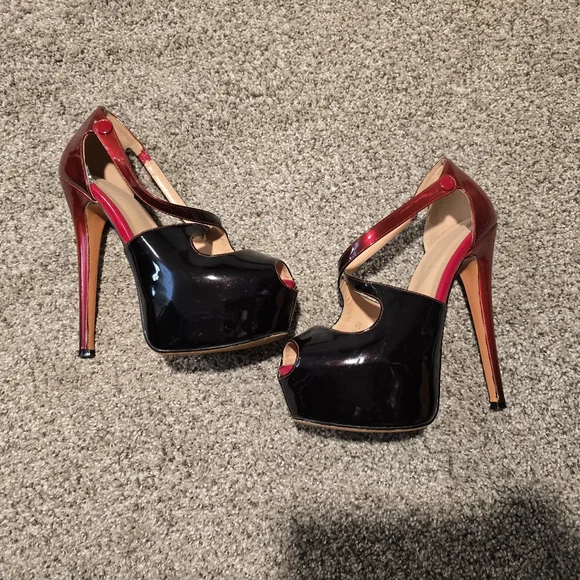 Black and Red Peep Toe Heels - Picture 2 of 4